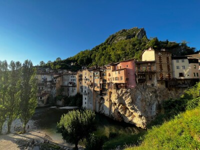 Maisons suspendues à Pont-en-Royans ©Elisa Gautier
