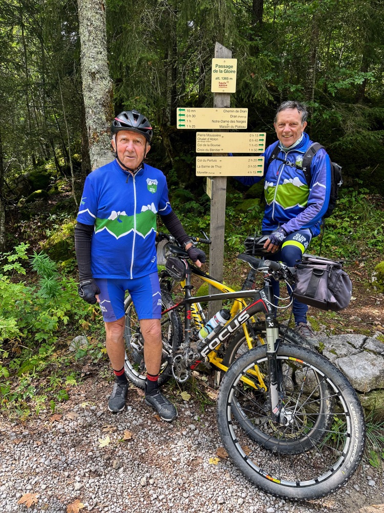 [FR-74-1365] Passage de La Gloire : 4500ième col pour Claude