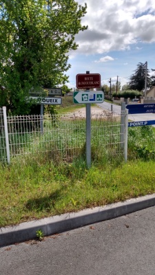 En quittant Libourne, l'itinéraire de la Scandibérique vers Saint-Emilion passera par la route de Jaugueblanc.