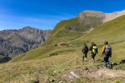 Descente du vallon de Chargès - © Kinaphoto - Parc national des Ecrins